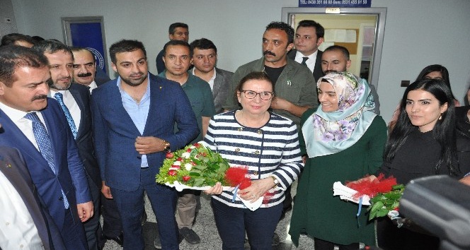 Ticaret Bakanı Pekcan, Yüksekova’yı ziyaret etti