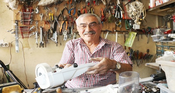 Çalışma azmi ile örnek oluyor