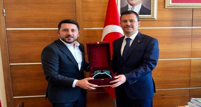 Başkan Rasim Arı, AK Parti Genel Sekreteri Fatih Şahin’i ziyaret etti
