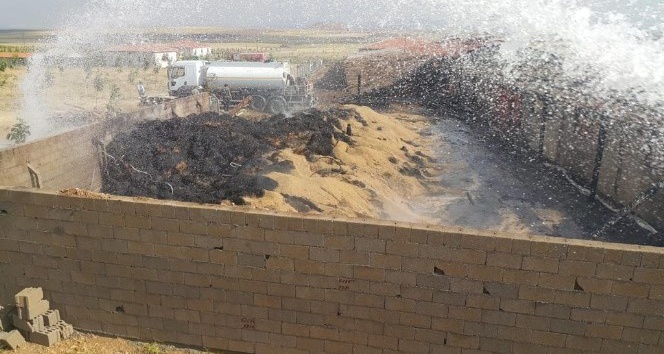 Kırşehir’de mandırada yangın çıktı