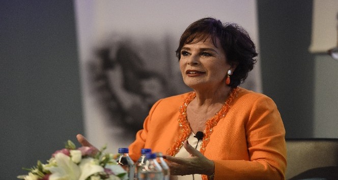 Ünlü sanatçı Koçyiğit: “Karakter ne gerektiriyorsa onu yaşayarak oynadım”