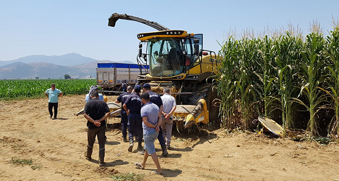 İzmir'de biçer döver faciası: Bacaklarını kaptırdı