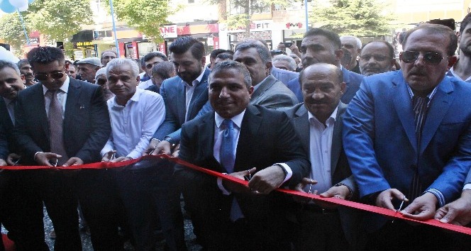 Es Ağrılılar Kültür ve Yardımlaşma Derneği’nin yeni hizmet binası açılışı gerçekleşti