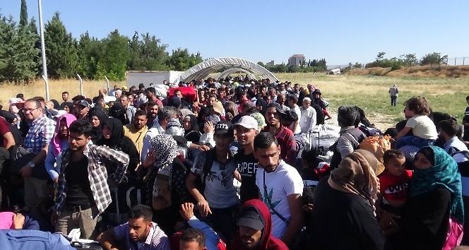 5 bin Suriyeli bayram için gitti