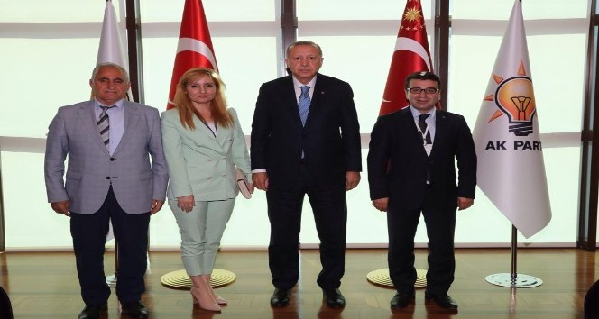 AK Parti Batman İl Başkanı Akif Gür, Cumhurbaşkanı Erdoğan ile görüştü