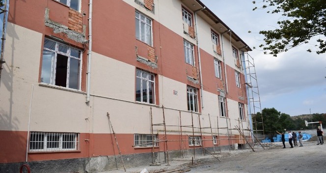 Sungurlu’da okullar bakıma alındı