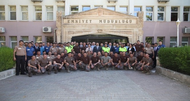 Mardin’de polislerin mutlu günü