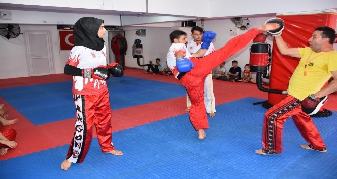 Kırıkkale’de kick boksçular uluslararası turnuvalarda Türkiye’yi temsil edecek