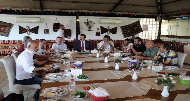 Ali İhsan Yavuz’dan CHP’li belediyelerde yapılan atamalara ilişkin açıklama