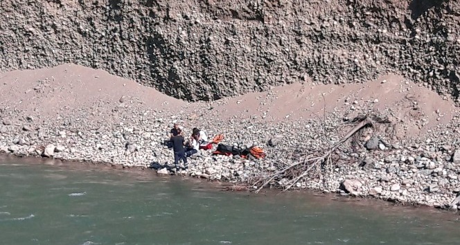 Çoruh Nehri’ne düştüğü tahmin edilen teknisyen ölü bulundu
