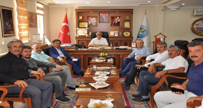 AK Parti Teşkilatından MHP’li Başkan Dönmez’e ziyaret