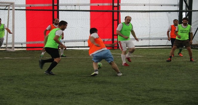Bitlis’te şehit ve gazi aileleri için futbol turnuvası