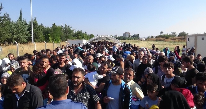 Bayram için ülkelerine giden Suriyelilerin sayısı 20 bini aştı