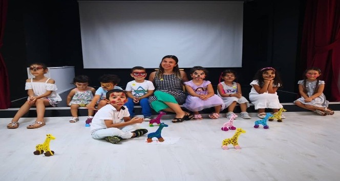 Kütüphanede hayat var.