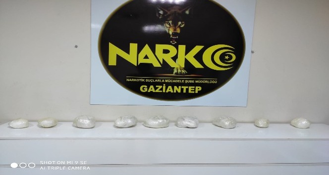 Gaziantep’te araçtan 6 kilo 700 gram uyuşturucu çıktı