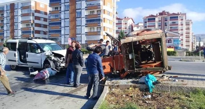 Tokat’ta trafik kazası: 9 yaralı