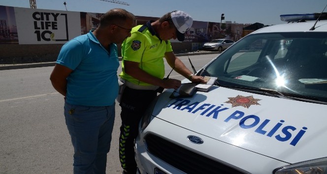 Balıkesir’de polisten huzur ve trafik uygulaması