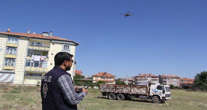 Şuhut’ta Kurban Bayramı dolayısıyla droneli trafik denetimi