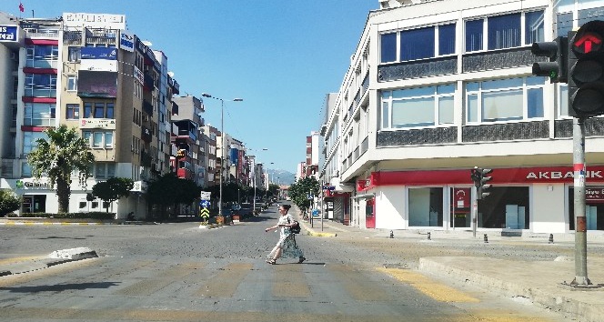 Aydın’da sokaklar boş kaldı