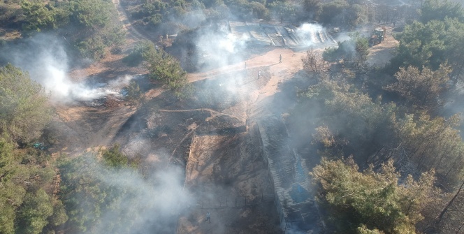 Çanakkale’deki korkutan yangın kontrol altına alındı