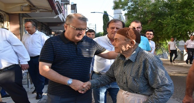 Başkan Çerçi vatandaşlar ile bayramlaştı