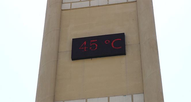 Diyarbakır&#039;da termometreler 45 dereceyi gösterdi