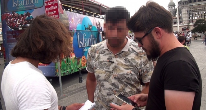 Taksim’de karaborsa maç bileti satmaya çalışırken yakalandı