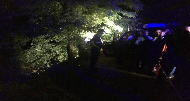 Bartın’da araç baraja uçtu: 5 kişiden 4’ü kayıp