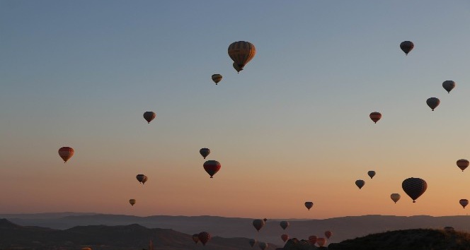 Kapadokya’da balon turları iptal edildi