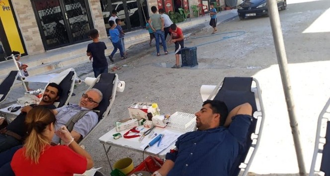 Mahalleli istedi Kızılay’ın gezici kan bağış tırı yola çıktı