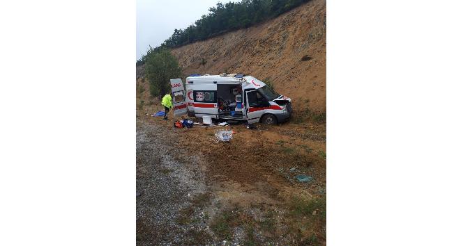 Yozgat’ta hasta bebeği taşıyan ambulans kaza yaptı: 4 yaralı