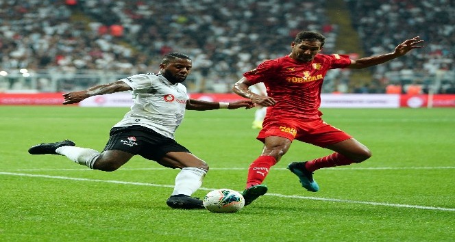 Süper Lig: Beşiktaş: 1 - Göztepe: 0 (İlk yarı)