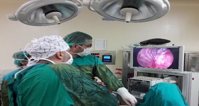 Kapalı yöntem akciğer kanseri ameliyatları "VATS lobektomi"