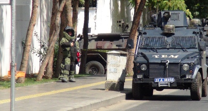 Diyarbakır’da şüpheli paket alarmı