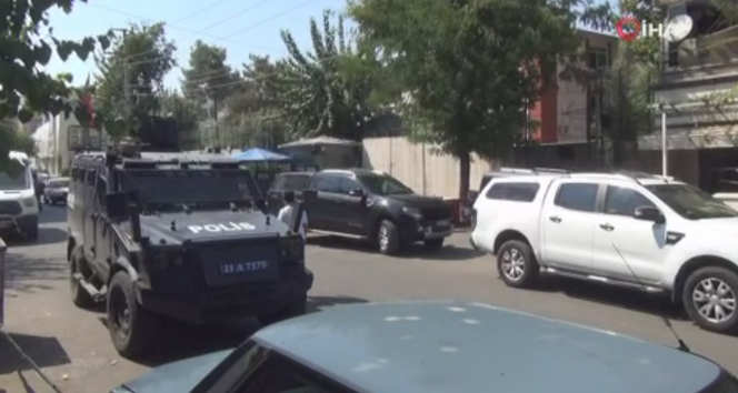 Diyarbakır’da polis merkezine EYP’li saldırı