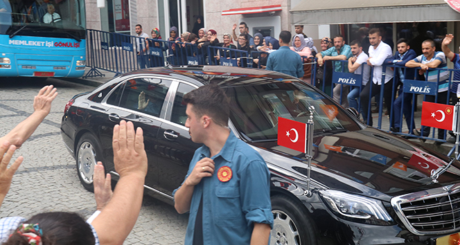 Cumhurbaşkanı Erdoğan Rize&#039;den ayrıldı