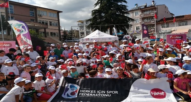 Almus’ta herkes için spor günü düzenlendi