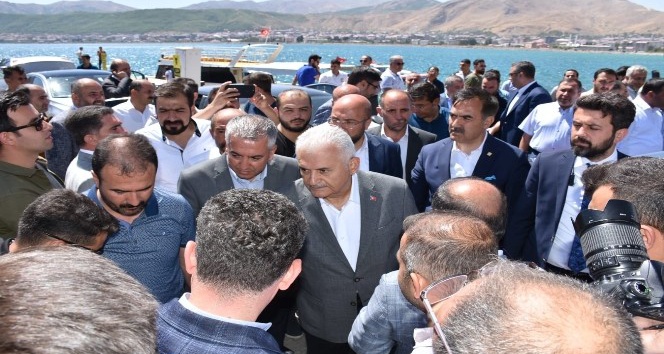 Türkiye’nin son Başbakanı Binali Yıldırım Tatvan’ı ziyaret etti