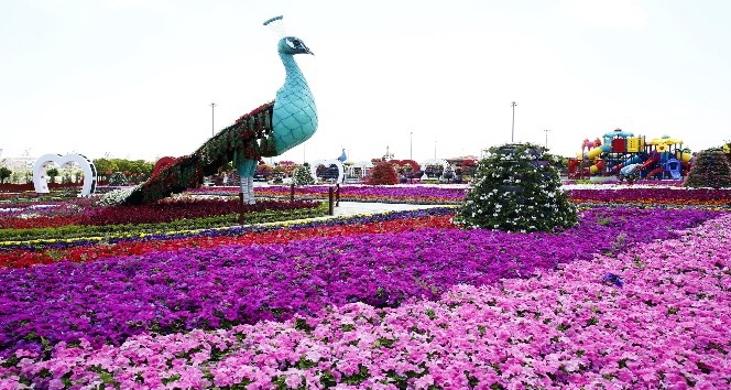 Selçuklu Çiçek Bahçesi şehrin cazibe merkezi oldu