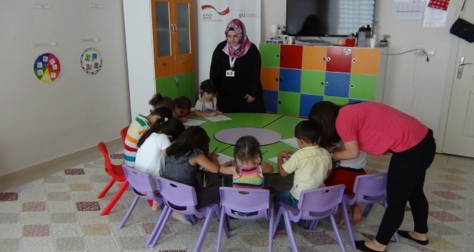 Suriyeli kadınlar, Türkçeyi söktü şimdi de etkili iletişim dersi öğreniyor