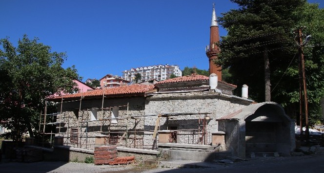 Gerede Yukarı Tekke Camii’nin restorasyonu devam ediyor
