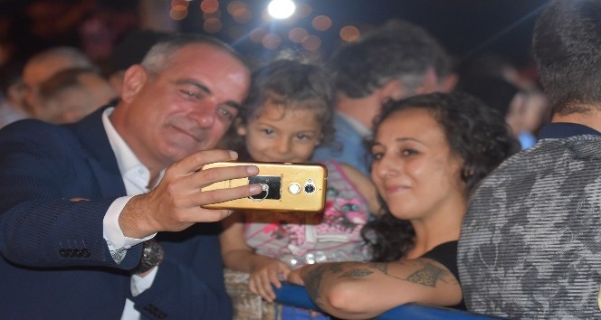 Festival finaline Ziynet Sali damga vurdu