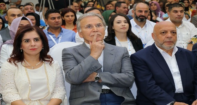 Cumhurbaşkanlığı Yüksek İstişare Kurulu Üyesi Mehmet Ali Şahin’den Davutoğlu’na eleştiri: