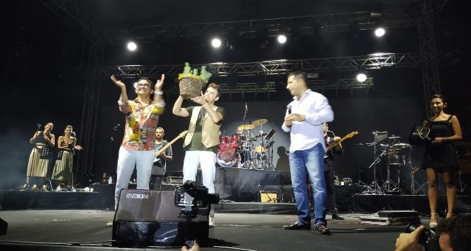 22. Altın Güvercin’de meydan konserleri başladı