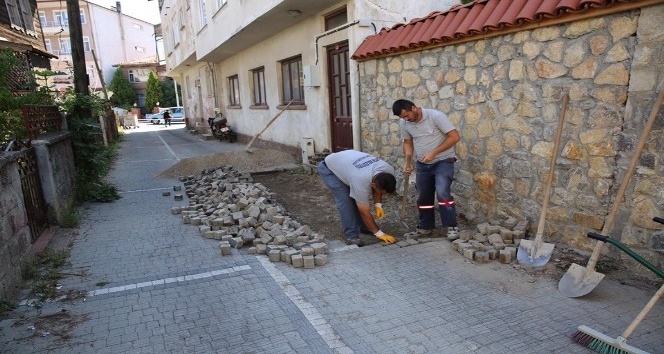 Bartın’da yol bakım çalışması yapıldı