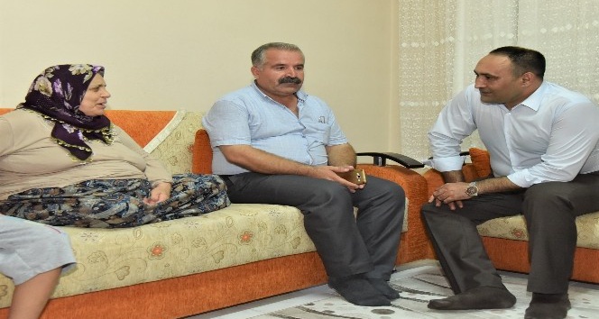 Başkan Yılmaz, minik Rukiye’nin tekerlekli sandalye istediği geri çevirmedi