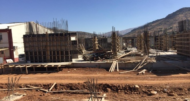 Sason Devlet Hastanesi inşaatı hızla devam ediyor