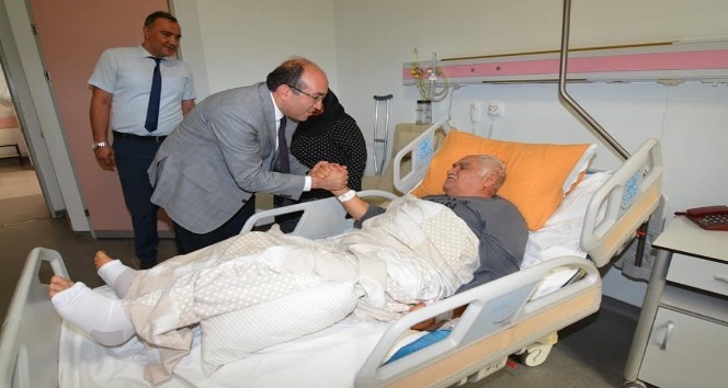 Başkan Mustafa Çöl’den hastane ziyareti