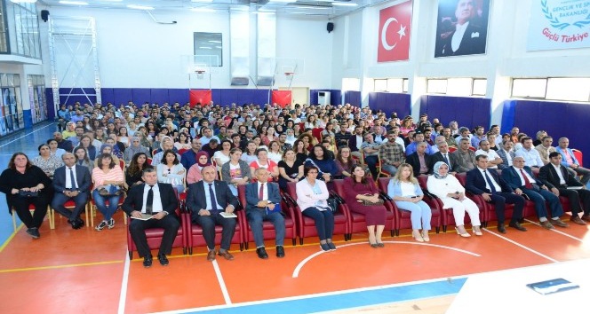 Ardahan’da 2019-2020 eğitim-öğretim yılı değerlendirme toplantısı gerçekleştirildi