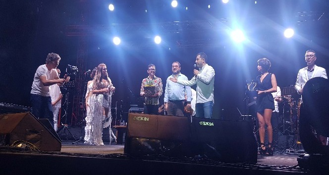 Altın Güvercin’de Ziynet Sali coşkusu